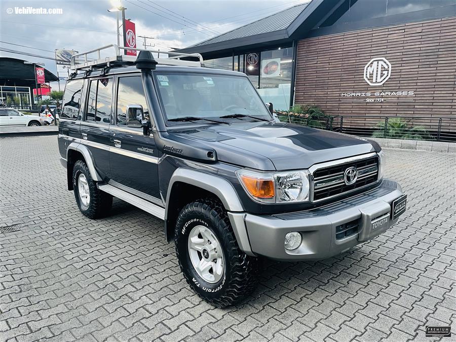 Toyota land cruiser lx